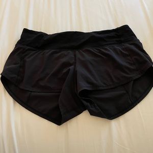 lulu lemon Speed Up Low-Rise Lined Short 2.5" black